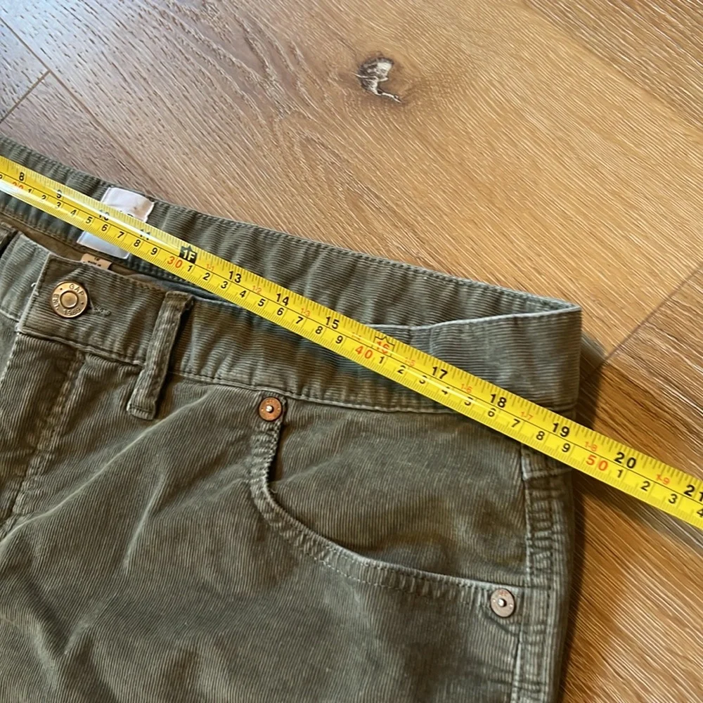 GAP Green Jean Shorts with Frayed Hem Size 16